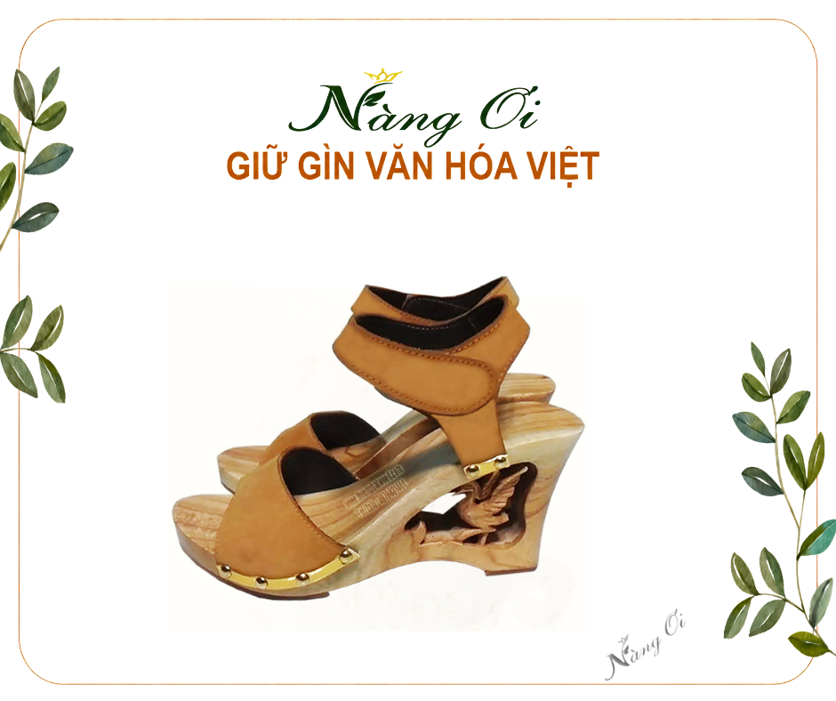 guốc gỗ cao 10cm có quai hậu nên chắc chắn tuyệt đối